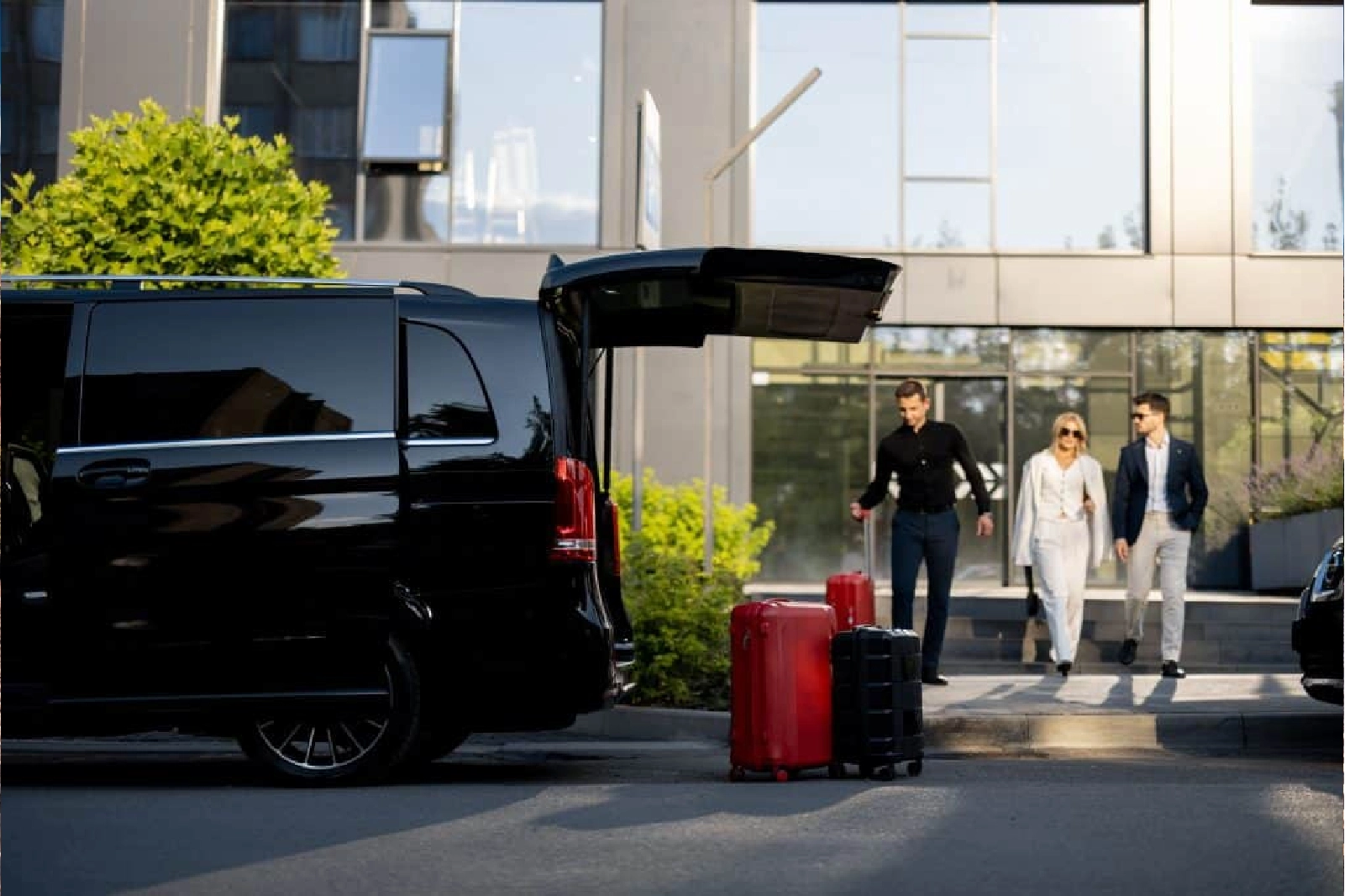 Car service Denver to Red Rocks with luxury SUV and limo