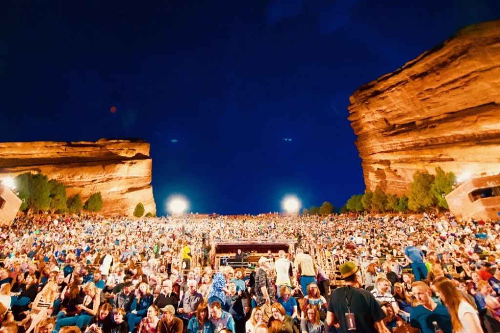 Downtown Denver to Red Rocks luxury car service