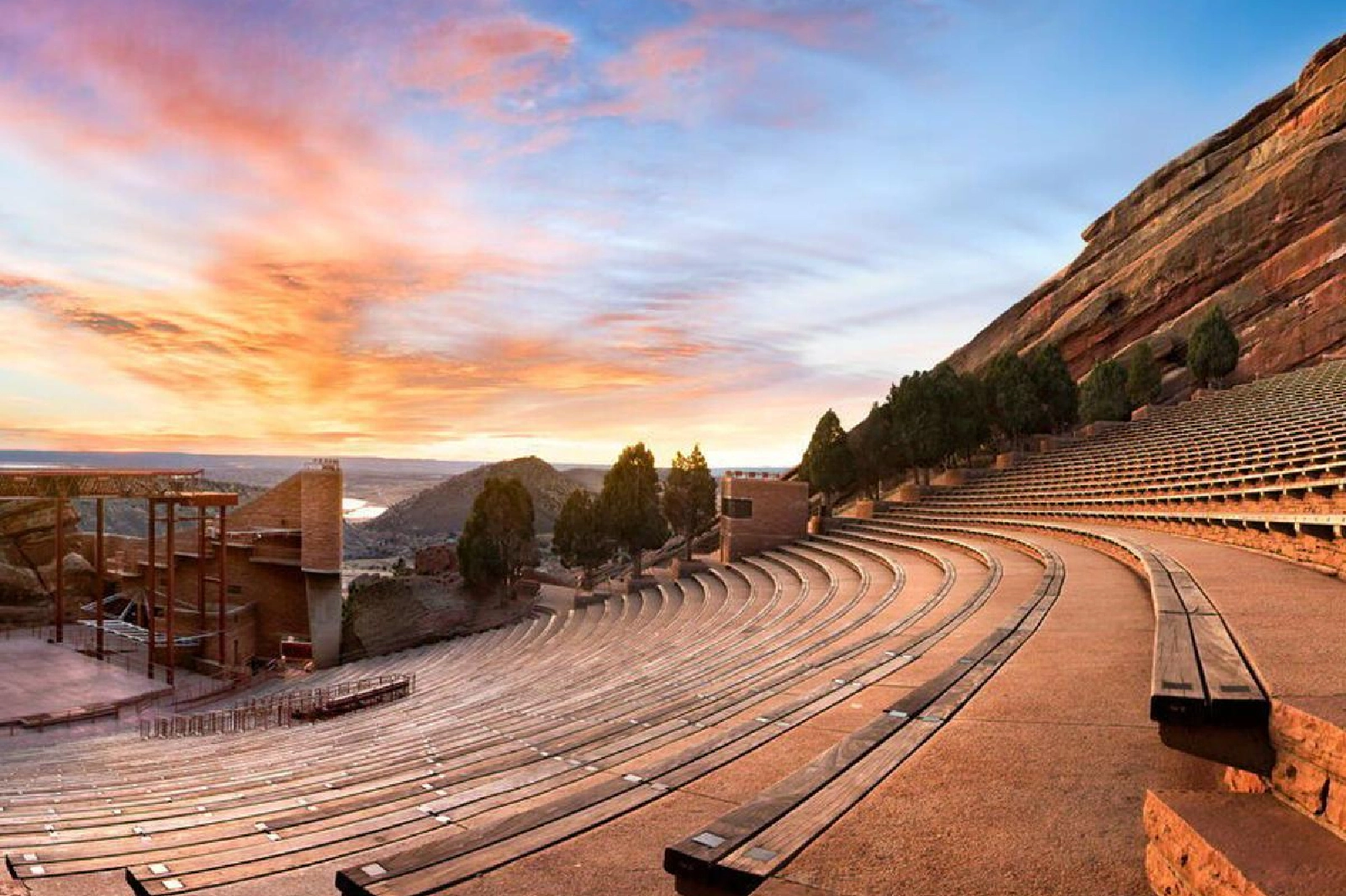 Shuttle to Red Rocks from Denver with bus and luxury car options